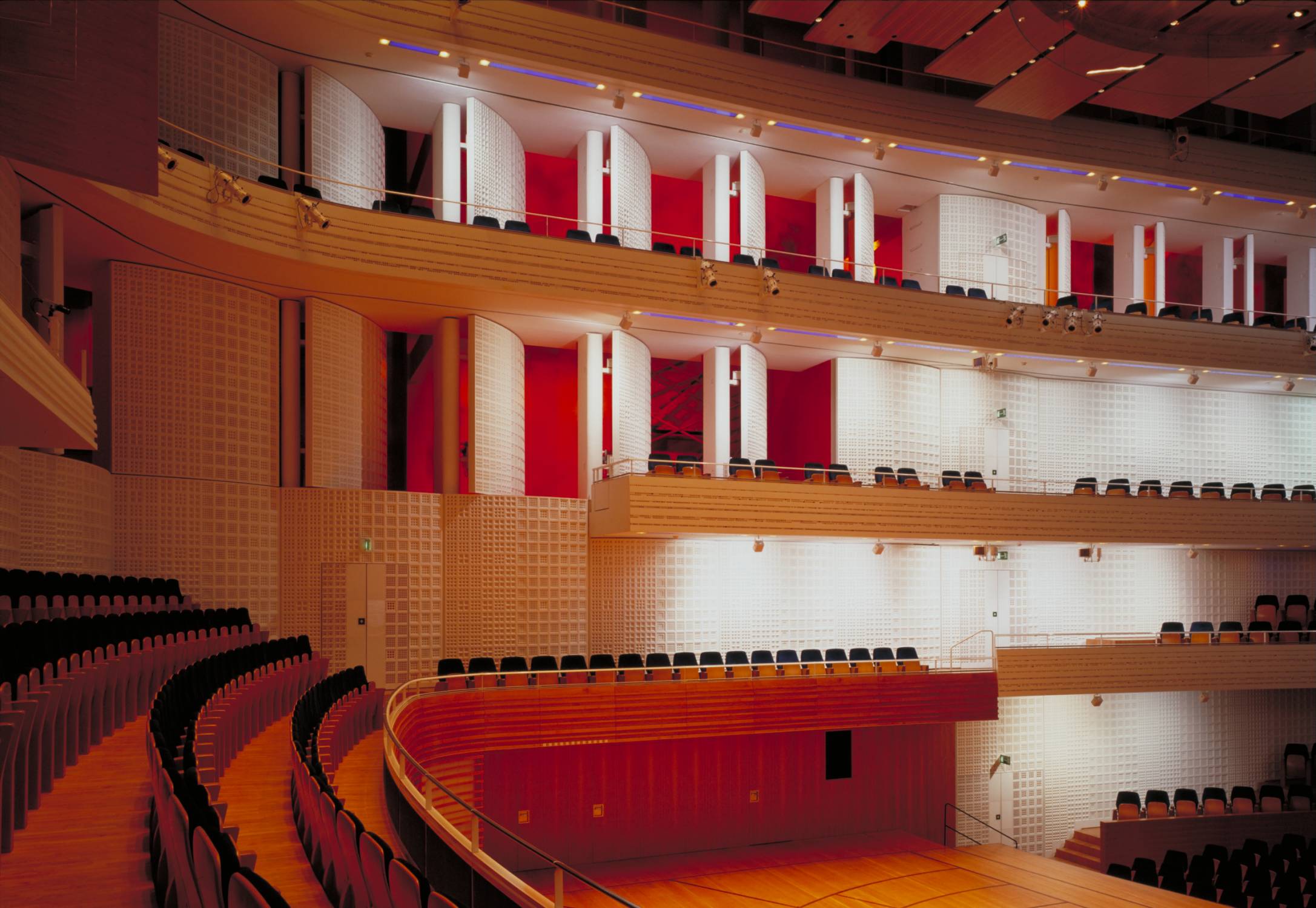 Lucerne Culture and Congress Centre (KKL) — Ateliers Jean Nouvel